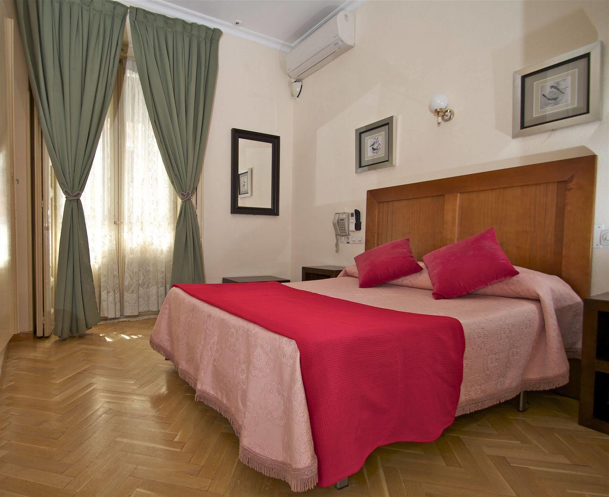 Hostal Greco Gran Via מדריד מראה חיצוני תמונה
