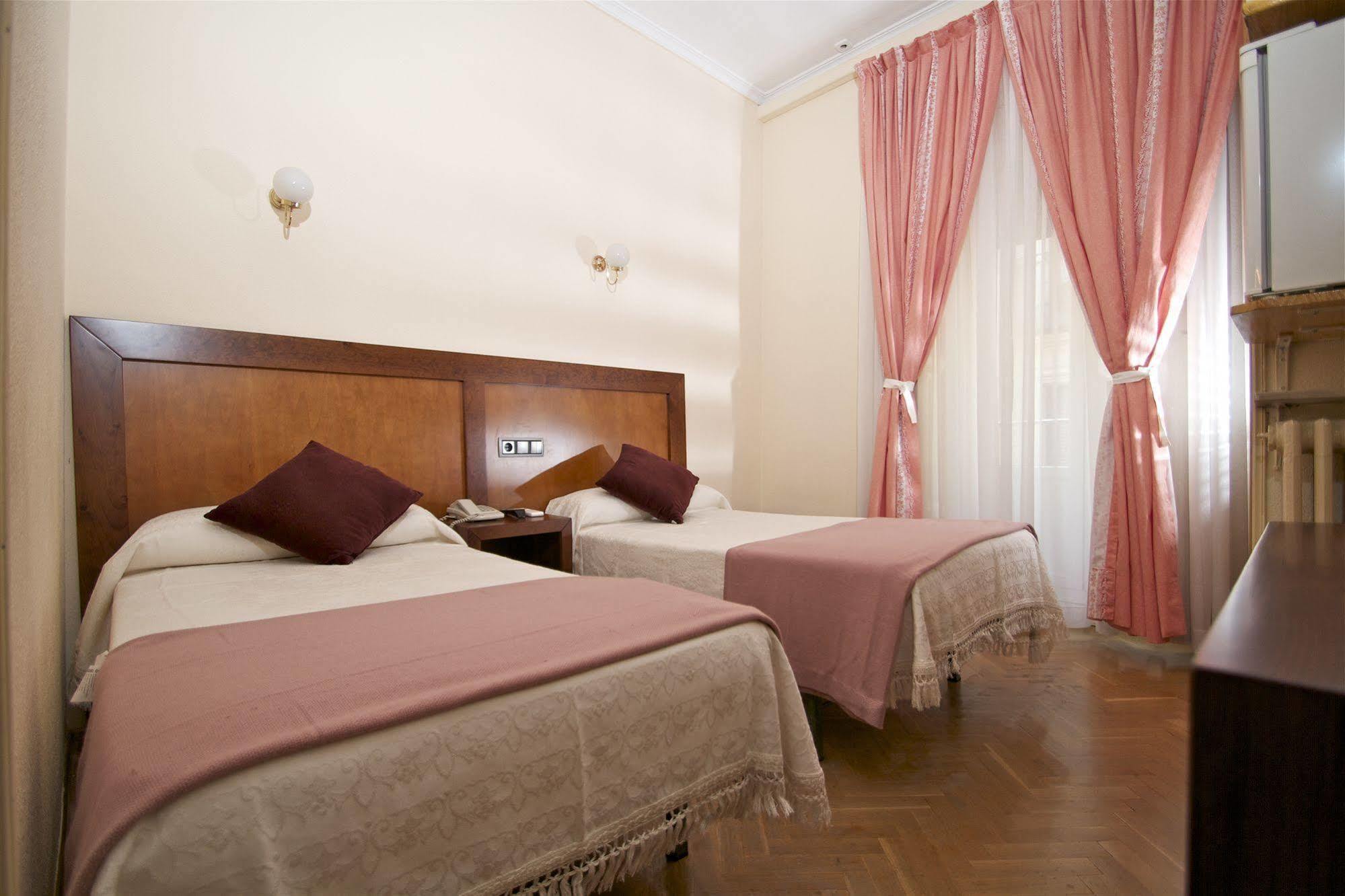 Hostal Greco Gran Via מדריד מראה חיצוני תמונה