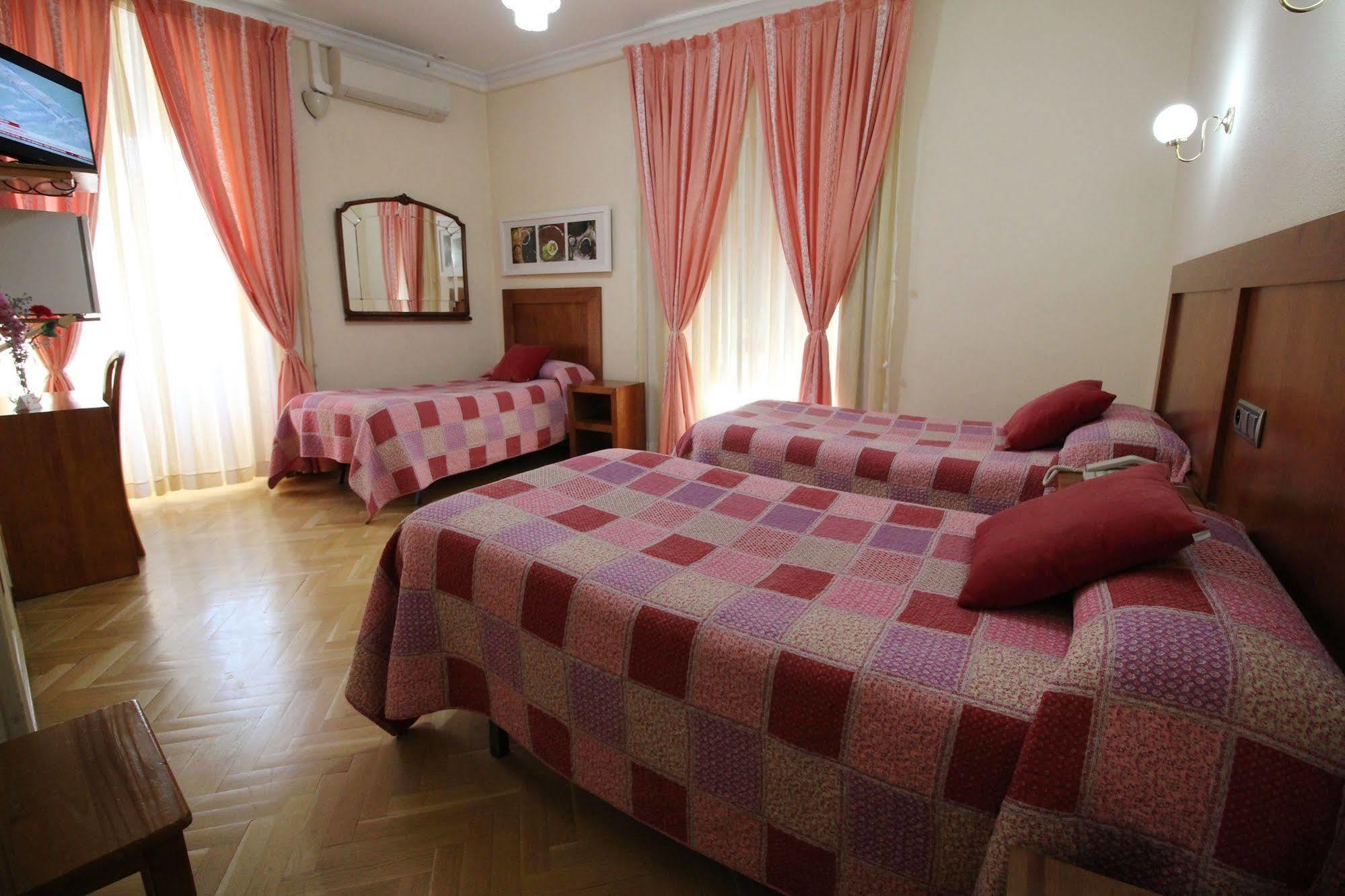 Hostal Greco Gran Via מדריד מראה חיצוני תמונה